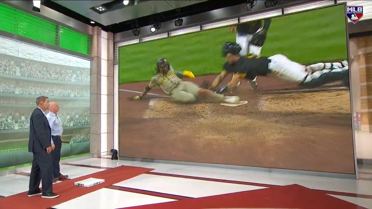 Fernando Tatis Jr.'s instincts are game-changing 🤯 San Diego Padres | #ForTheFaithful