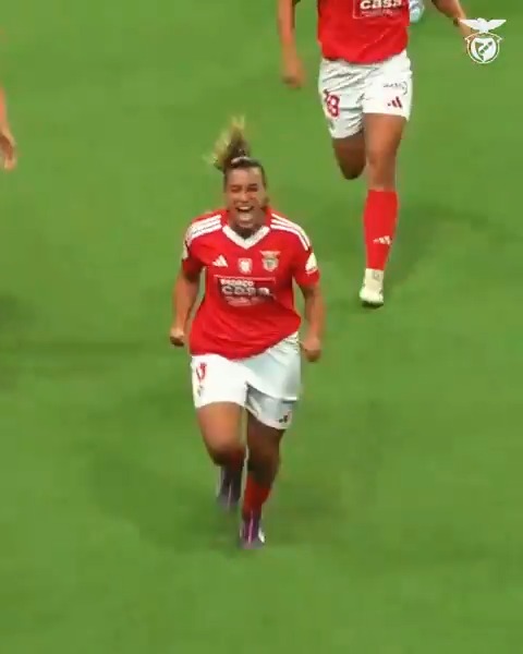 ✍ Andreia Norton continua de águia ao peito até 2028! 🦅 #SLBenficaFem
