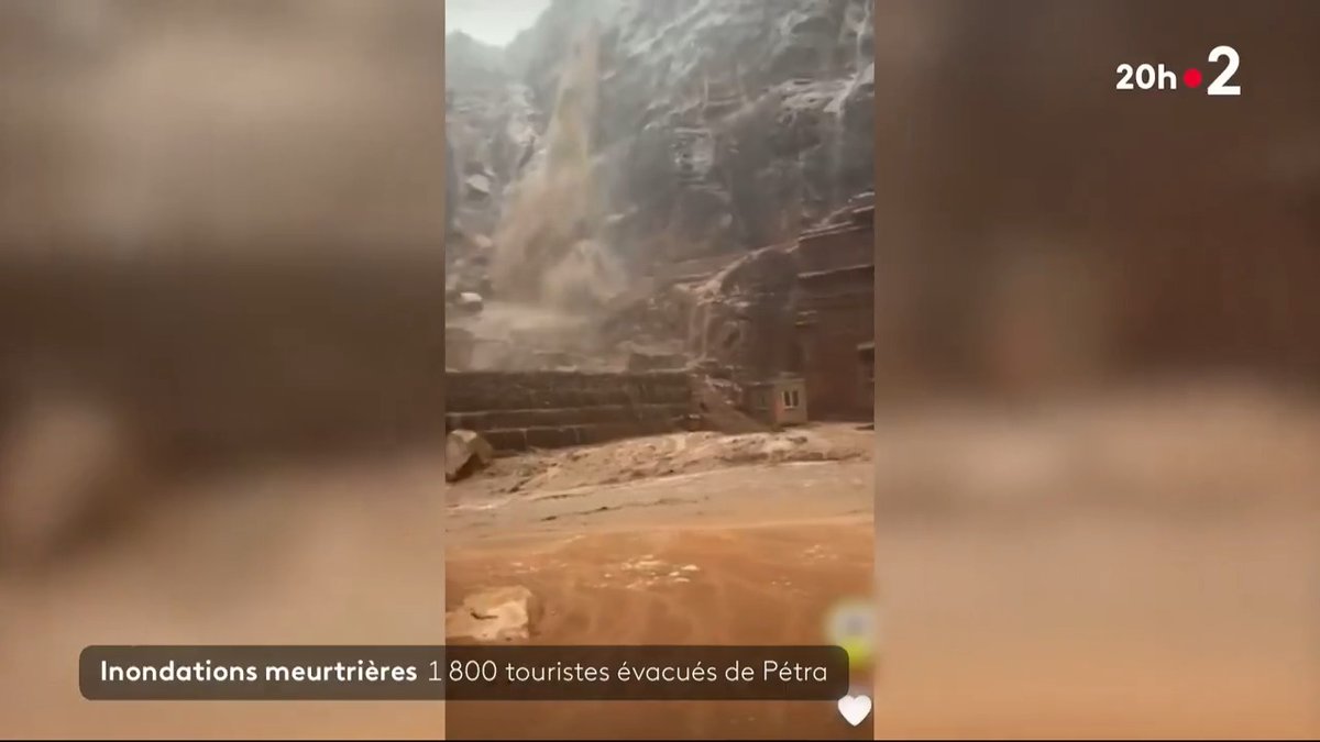 🇯🇴 Inondations en Jordanie : 2 morts et 1800 touristes évacués de la ville antique de Pétra. #JT20h
