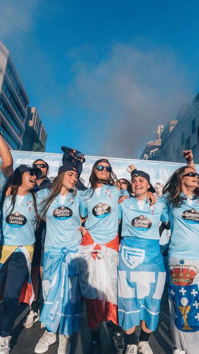 😍 A nosa #OliveiraDosCenAnos para pechar un día inesquecible co ascenso de As Celtas. 🩵 Este proxecto é todo grazas a vós, celtismo!