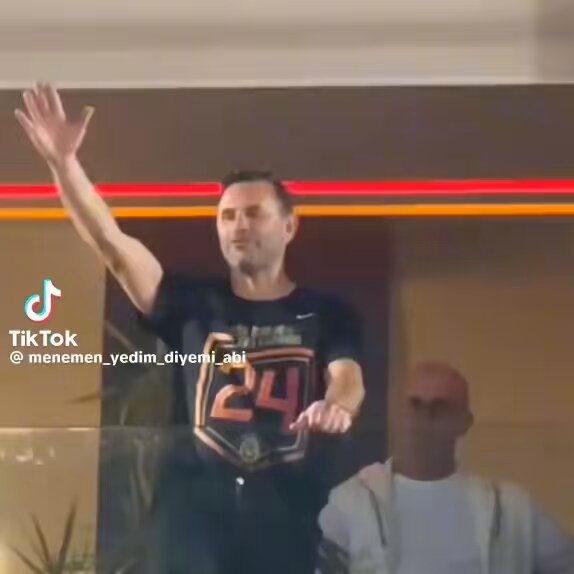 Lan olum bu adam size şampiyonluk verir mi amk