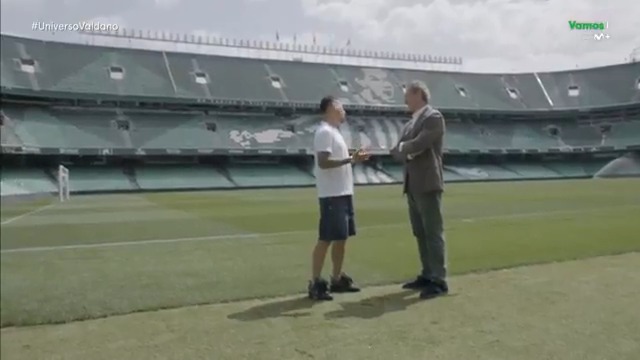 😀 Un tipo feliz en el Real Betis Balompié 🌴💚. ➡️ #UniversoValdano con Antony Santos. 📺 Ya en Vamos por Movistar Plus+ (dial 8).