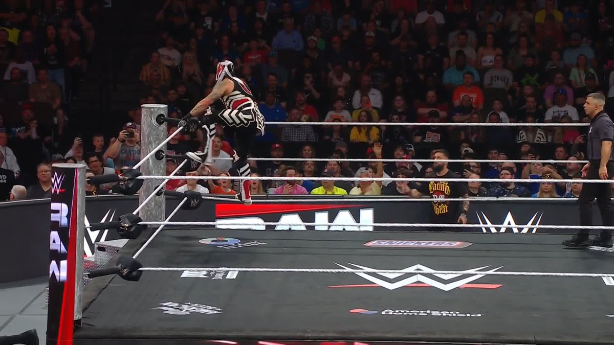 It's 4-on-1 out here! #WWERaw