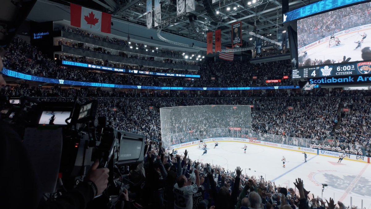Crowd pops in the #StanleyCup Playoffs never get old 🔊