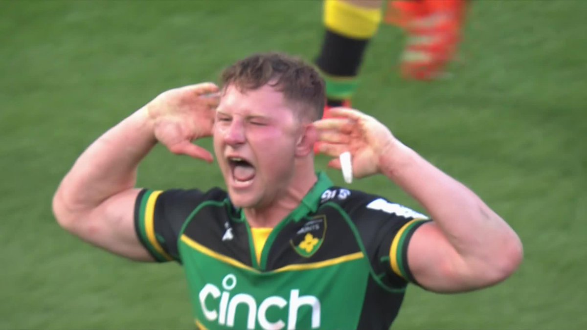 Honestly the one thing that always catches my eye in all this 60ish seconds is how quickly Jordi Barrett tucks his gumshield into his sock as the ball is being kicked out for full time.