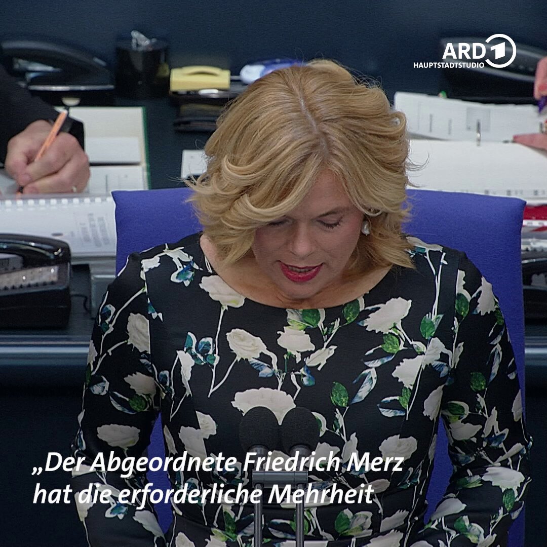 CDU-Chef Friedrich Merz ist bei der Kanzlerwahl im Bundestag im ersten Wahlgang gescheitert. Er erhielt in geheimer Abstimmung 310 Ja-Stimmen und damit sechs weniger als die nötige Mehrheit von 316.