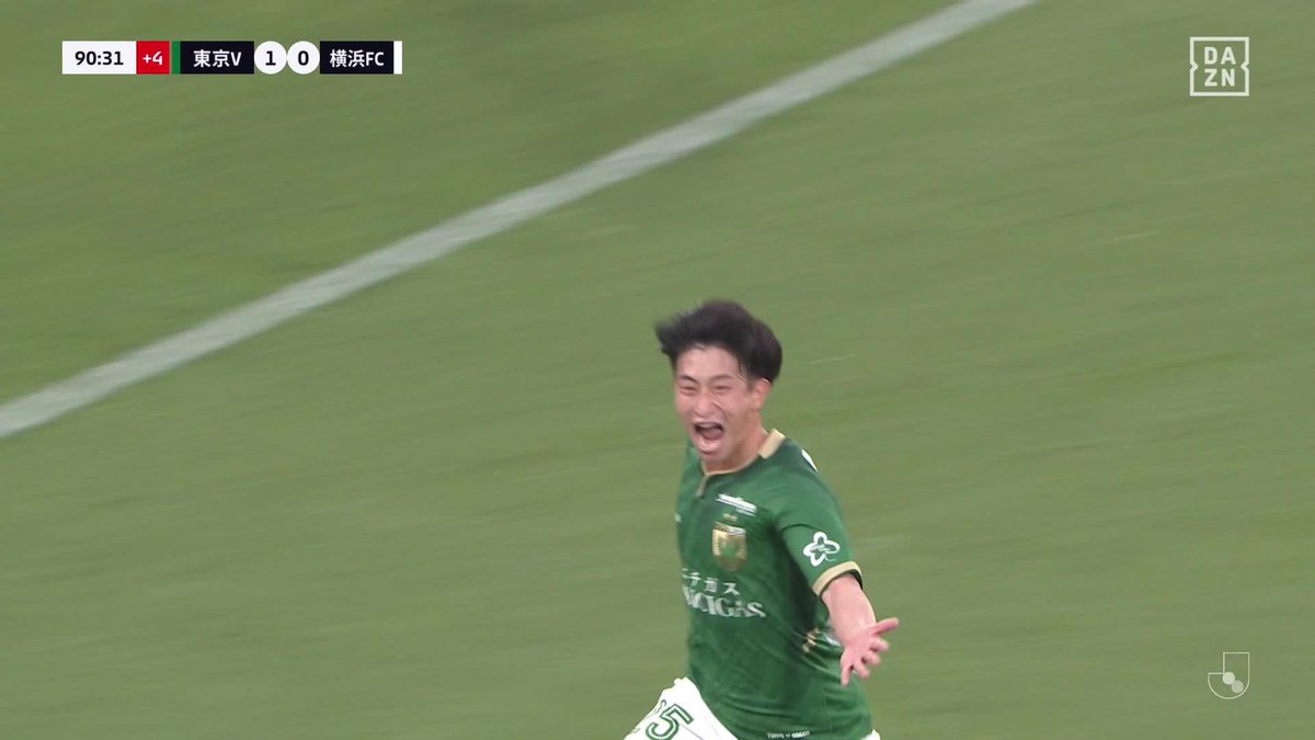 大卒ルーキーが放つスーパーゴール! 右サイドからのカットインでゴールを決めた #熊取谷一星 の得点はプロ初ゴールとは思えない 豪快なシュートを打ち込んだ! 🏆明治安田J1第15節 🆚東京V×横浜FC 🆓 #DAZN ライブ配信中 #Jみようぜ #Jリーグ #東京V横浜FC