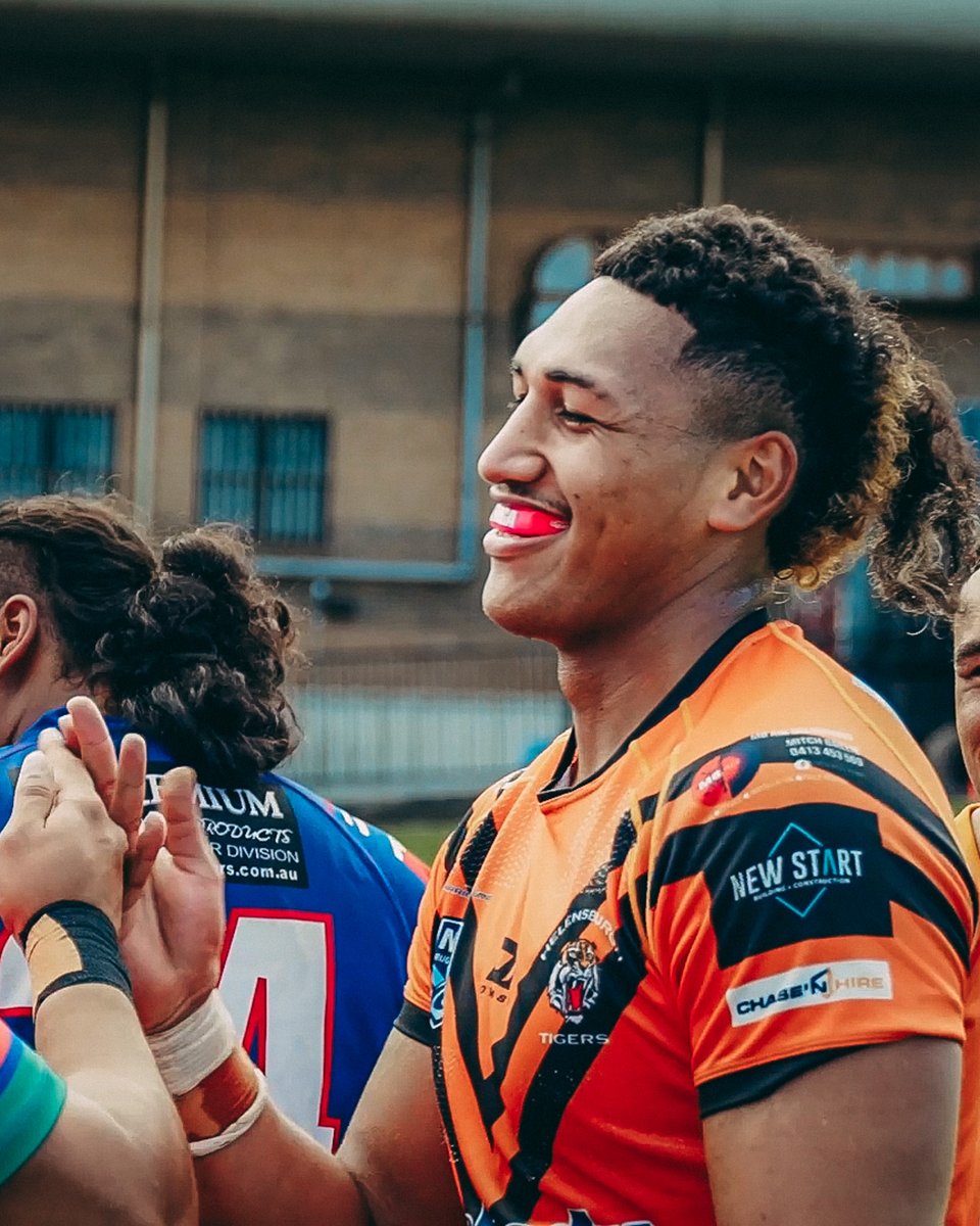 Moments like this 🔥 Watch Coach Shane Flanagan informing the squad that Loko Pasifiki Tonga has earned his Dragons debut. Loko Pasifiki Tonga, Dragon #287 🔴⚪️ #BreatheFire