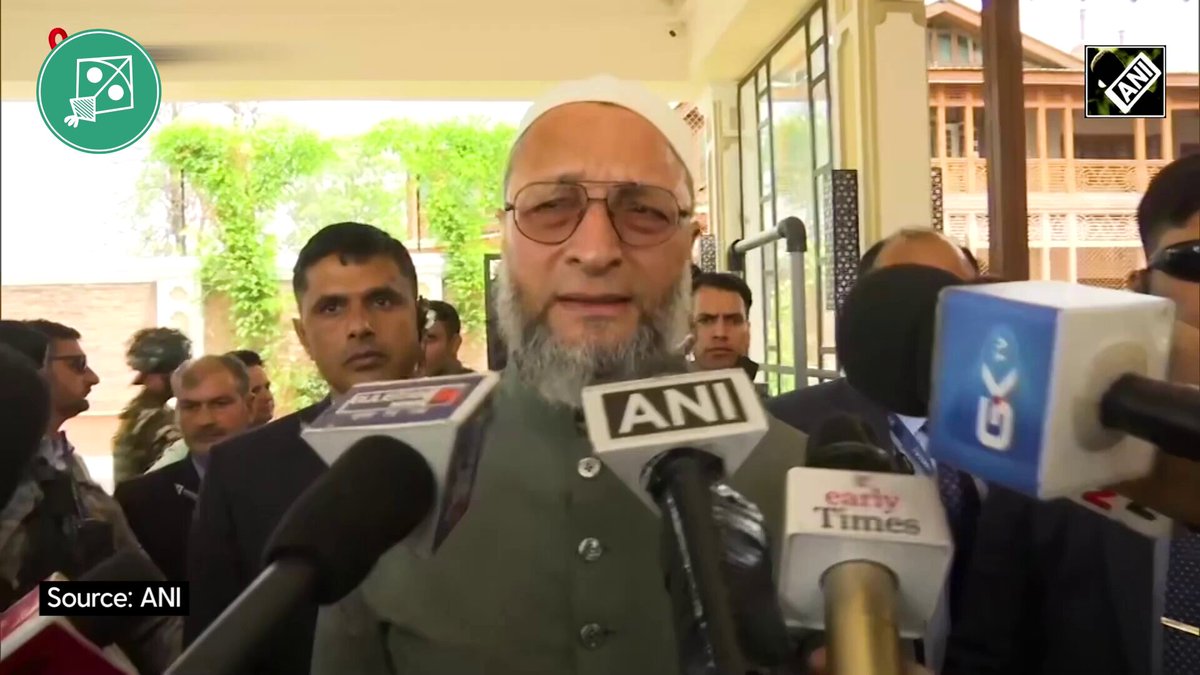 आज कश्मीर पहुंचकर पहलगाम हमले पर मीडिया से बातचीत की