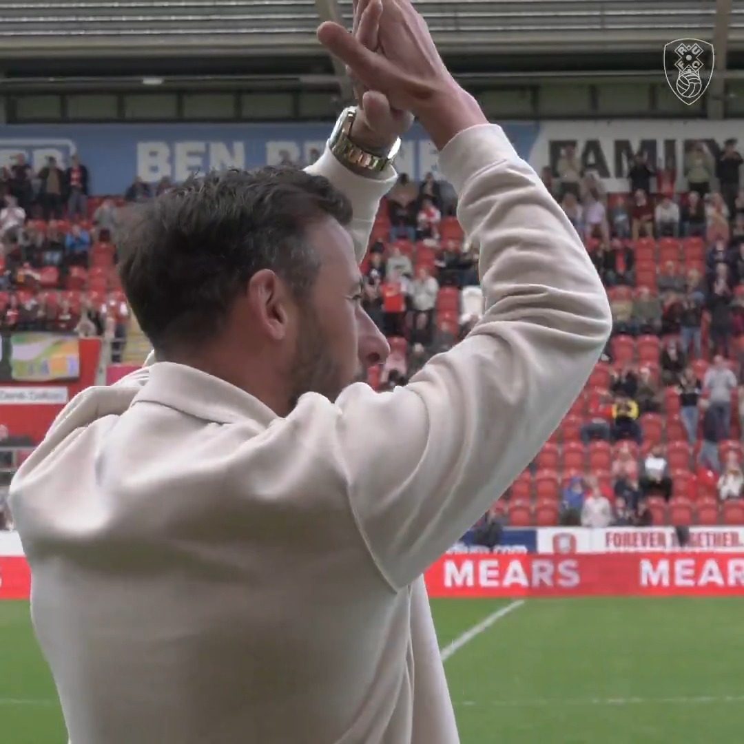 ๐ | Saved one of the best legends of recent history until the last game of the season! Thanks again to The Goal Machine, Adam Le Fondre , for coming back as our guest at the weekend! #rufc | #ForeverTogetherForeverProud