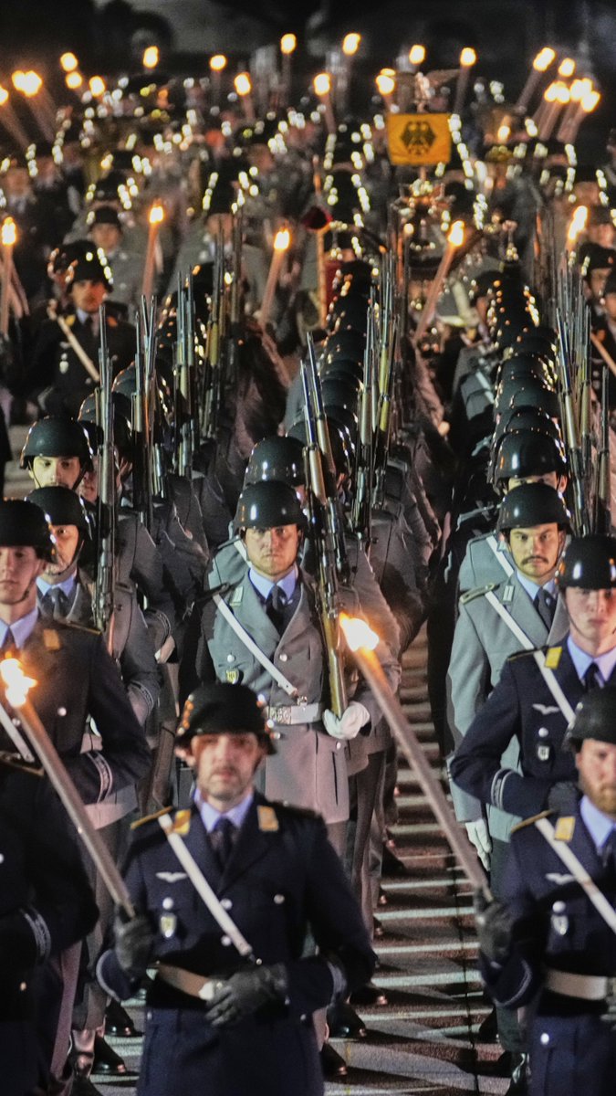 Germany's outgoing Chancellor Olaf Scholz was honored yesterday evening with a Grand Tattoo event performed by an armed forces orchestra. For his farewell, he asked it to play Aretha Franklin's "Respect."