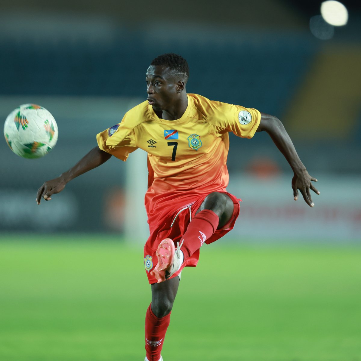 Ibrahim Matobo showing skills on the pitch. Matchday two’s Energy of the Day is quite impressive! 😮‍💨🇨🇩 @Football2gether | #TotalEnergiesAFCONU20