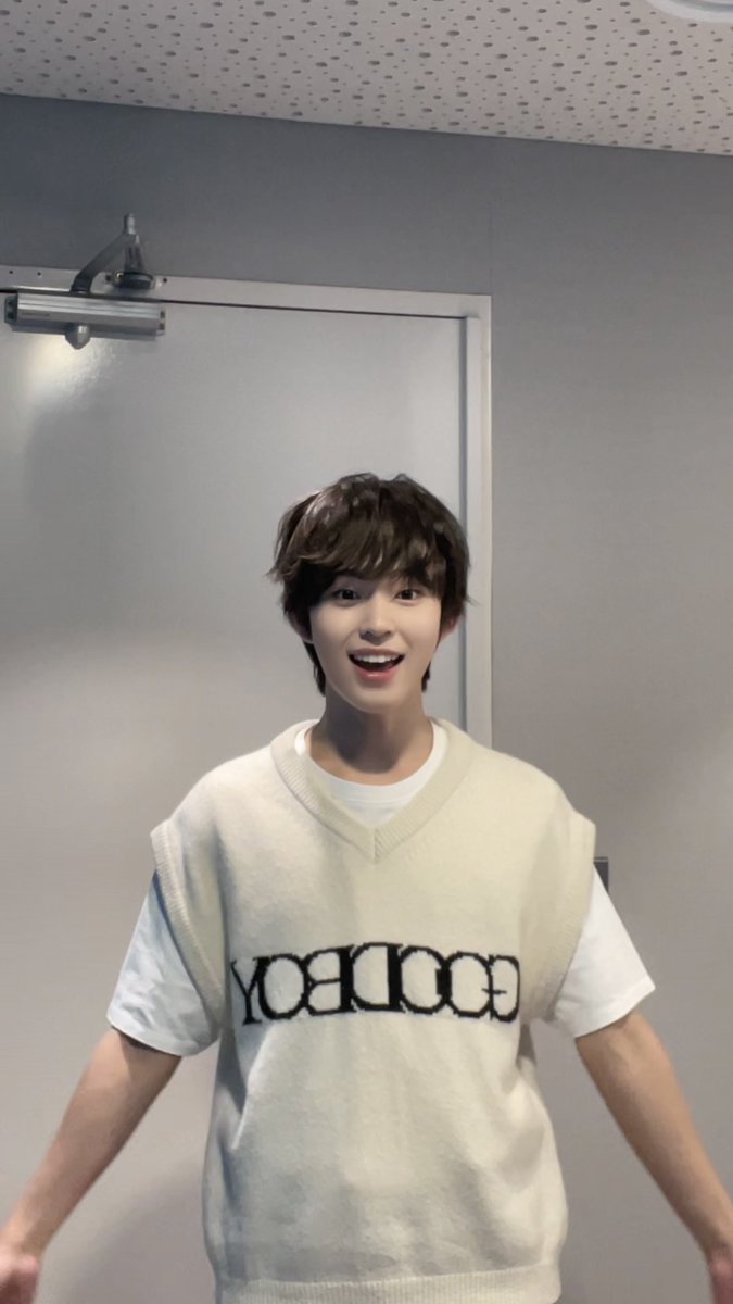 아무도 없어요?? (*･ω･)ﾉ #케이주 #Keiju #KickFlip #킥플립