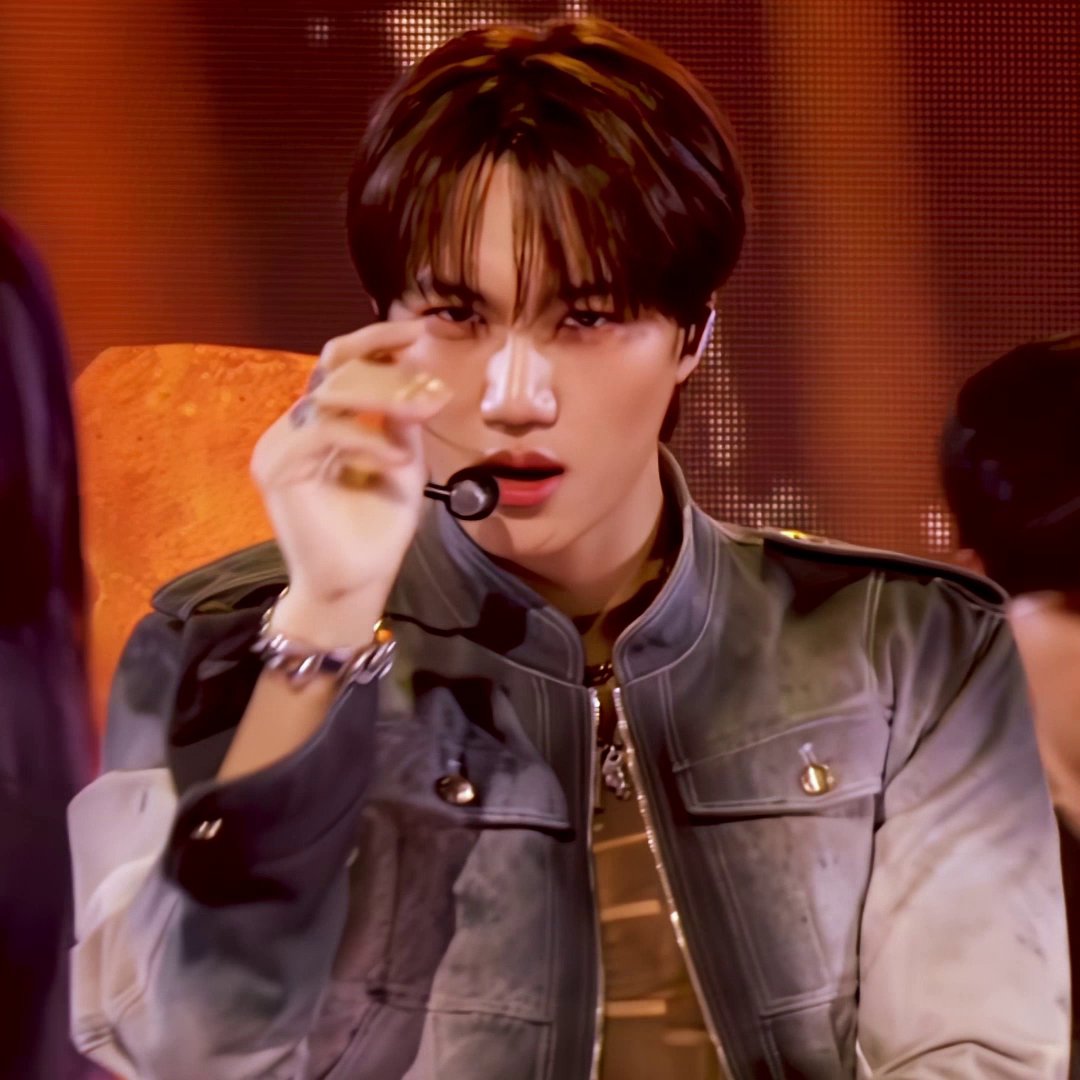 #KAI_WaitOnMe stage mix ☆