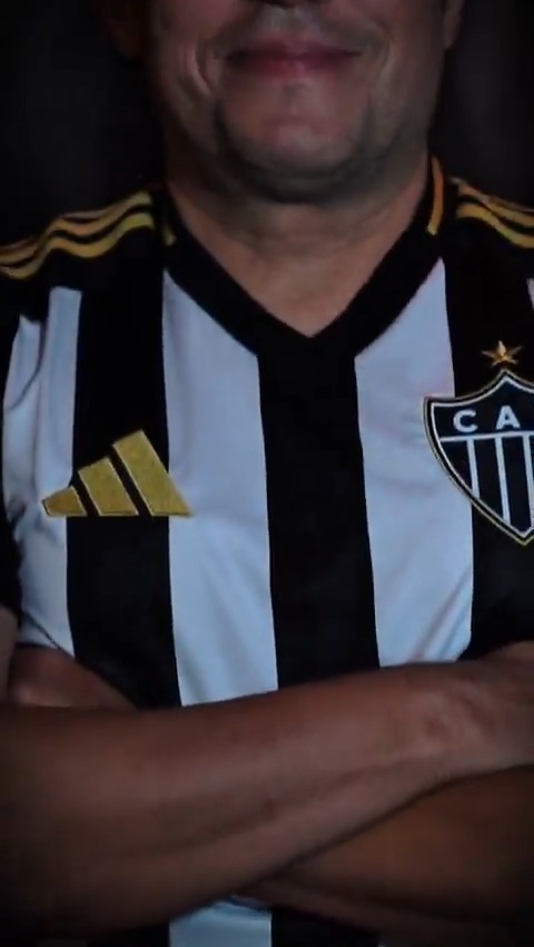 O Dudu é Galo Doido! 🐔🤪 E o mundo é diferente da lagoa pra cá… 🐓🎶 #VemSerFeliz