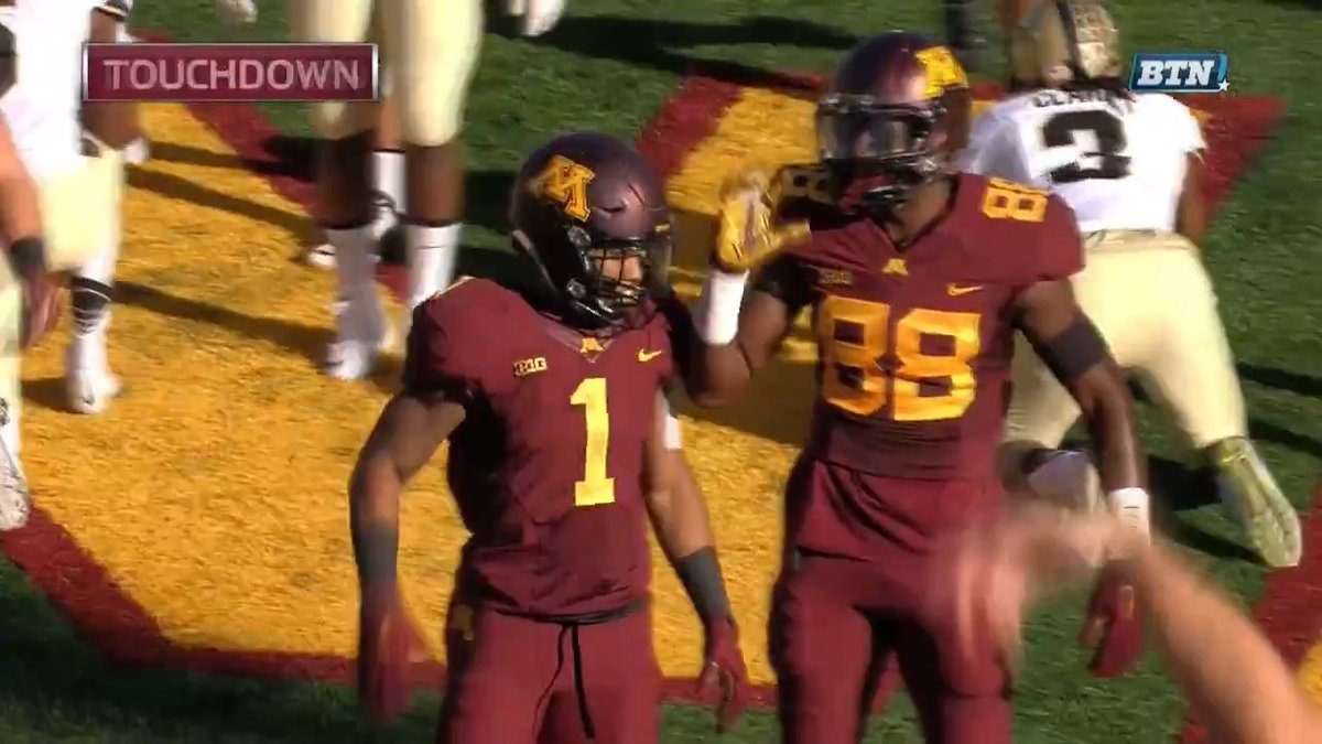 Rodney Smith was a problem 💯 We're taking a look back at some of the former Minnesota Football star's best TDs. #TouchdownTuesday x #B1GFootball