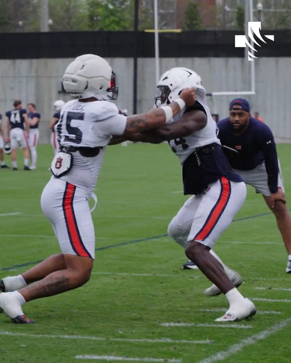 "We up and 𝐰𝐨𝐫𝐤𝐢𝐧'😤🦅" 🎥 Full 𝐌𝐢𝐜'𝐝 𝐔𝐩 with Keyron Crawford is streaming now on