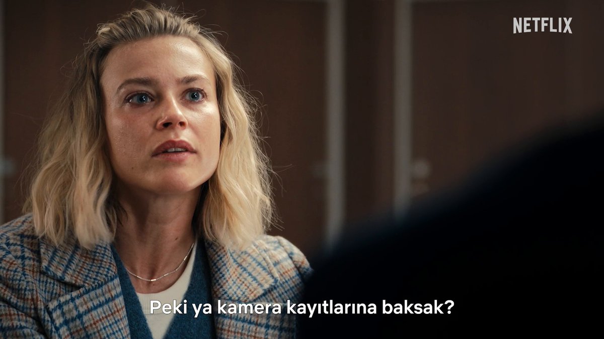 Biri yalan söylüyor.