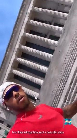 El dia que Lewis Hamilton aparecio de la absoluta NADA en Argentina corriendo en la UBA Que se repita