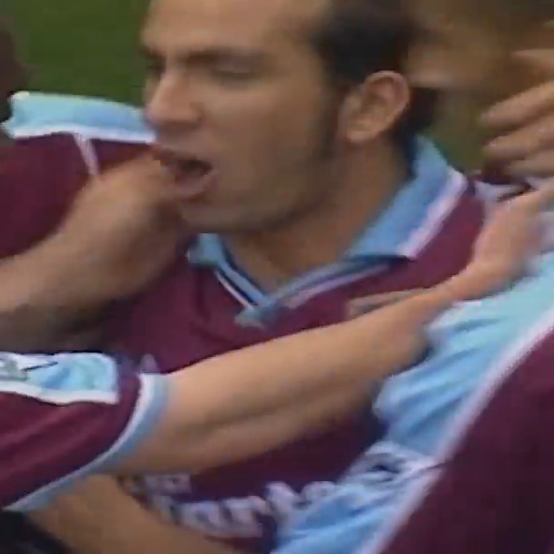 Paolo Di Canio's stunning scissor-kick takes the No. 3 spot in our countdown of the greatest Premier League goals ever. 🥉 FULL LIST: