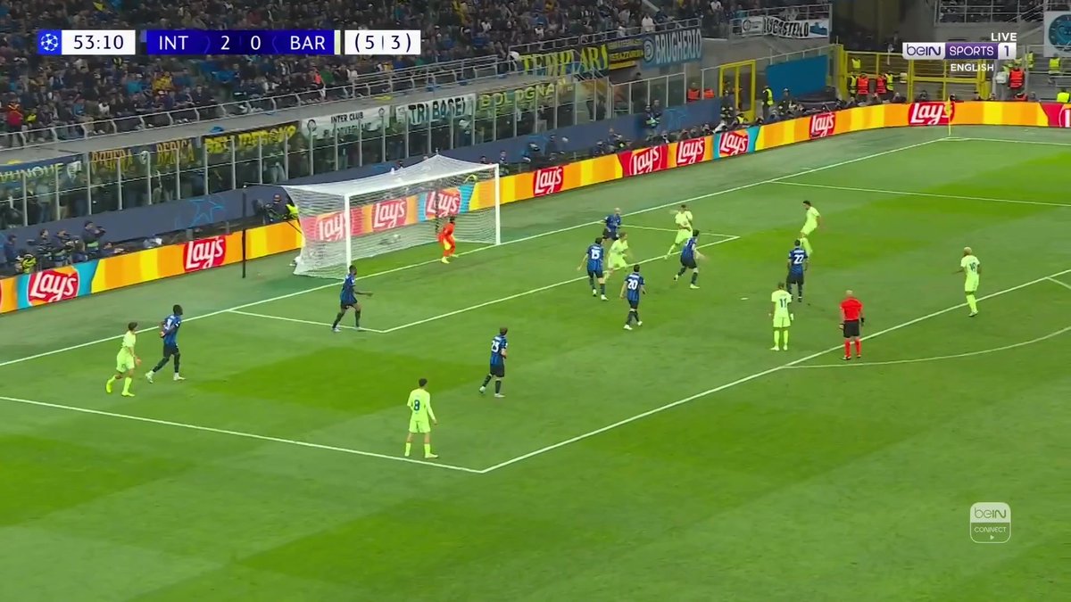 GOAL! What a strike from Eric García 🔥 FC Barcelona are right back in this 👊 #beINUCL #InterBarça #UCL