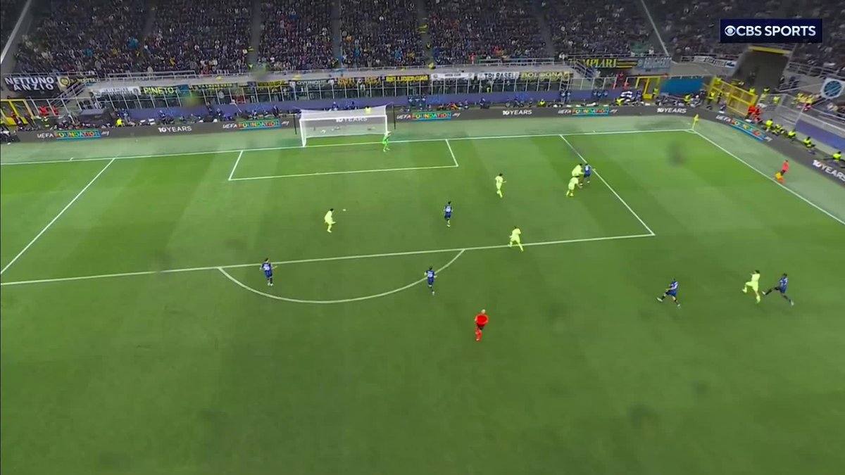 DAVIDE FRATTESI FINDS THE BOTTOM CORNER 💥 Inter regain the lead, it's 7-6 on aggregate 😳