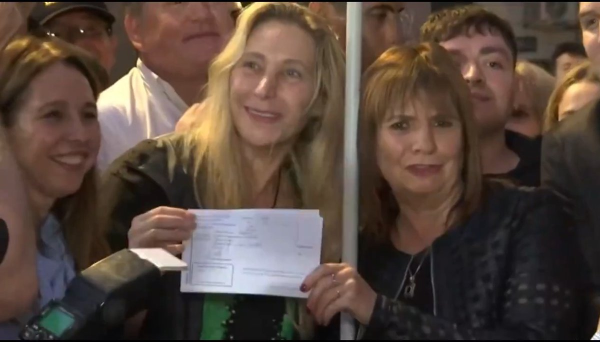 "Patricia Bullrich": Porque dejó el PRO y se afilió a La Libertad Avanza