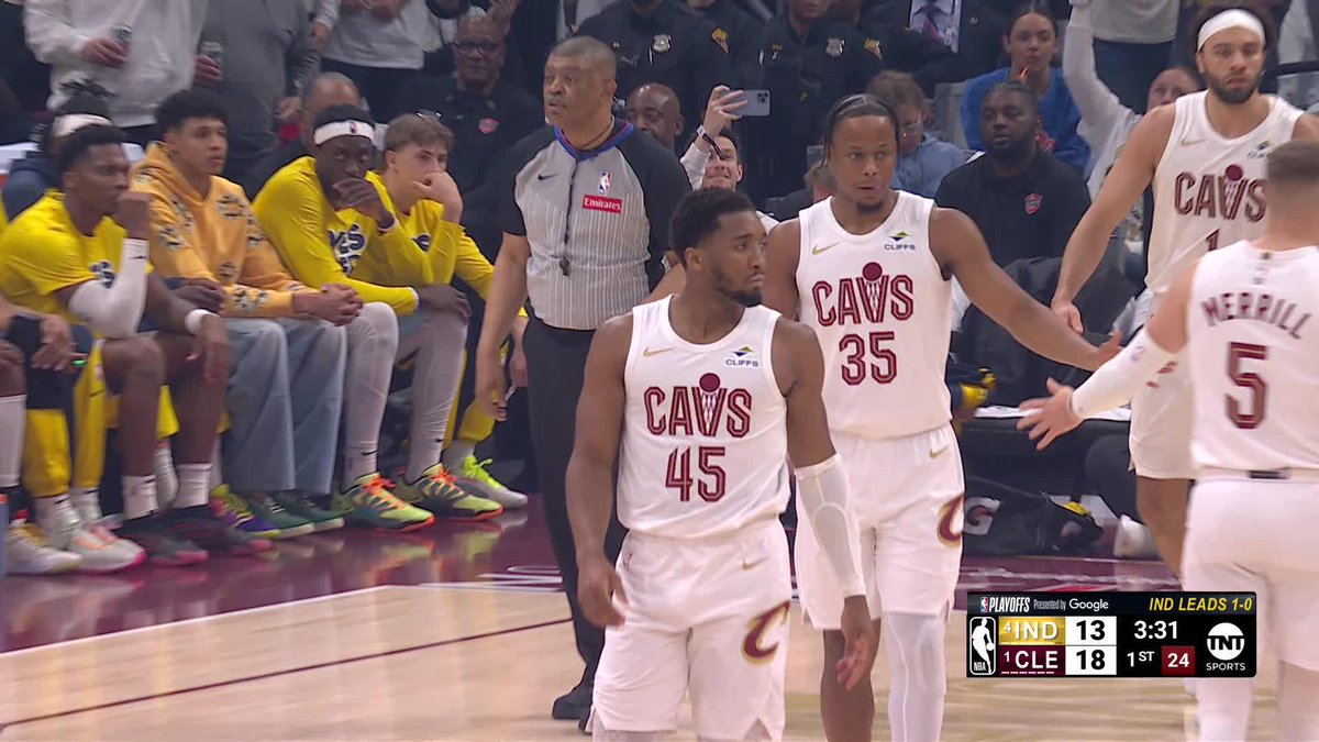 Donovan Mitchell dicing up the defense and earns himself an and-one opportunity 🔥