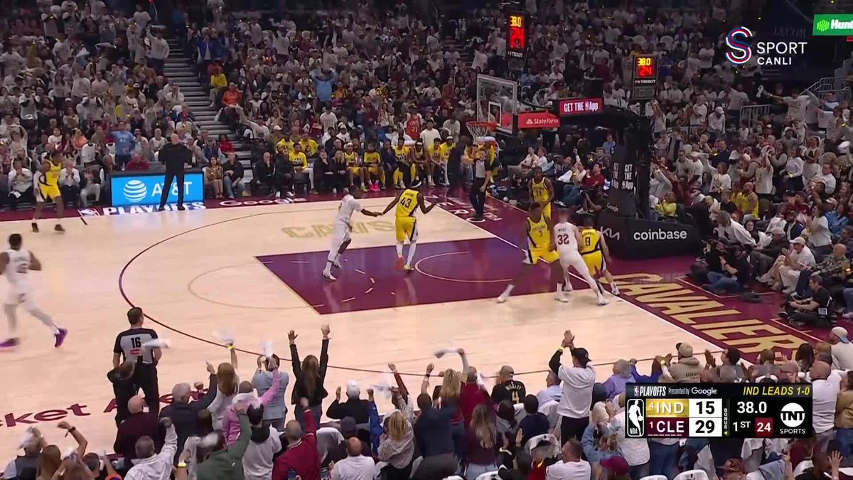 Cleveland Cavaliers kendi seyircisi önünde maça hızlı başladı 👌