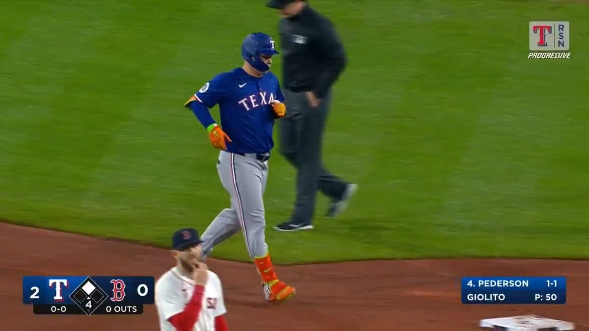 110 mph off the bat of Joc 🔥