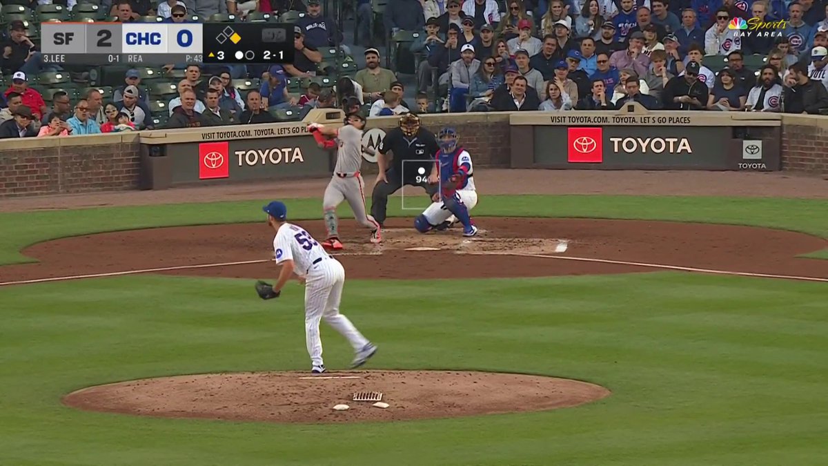 Jung Hoo Lee goes yard at Wrigley 💥