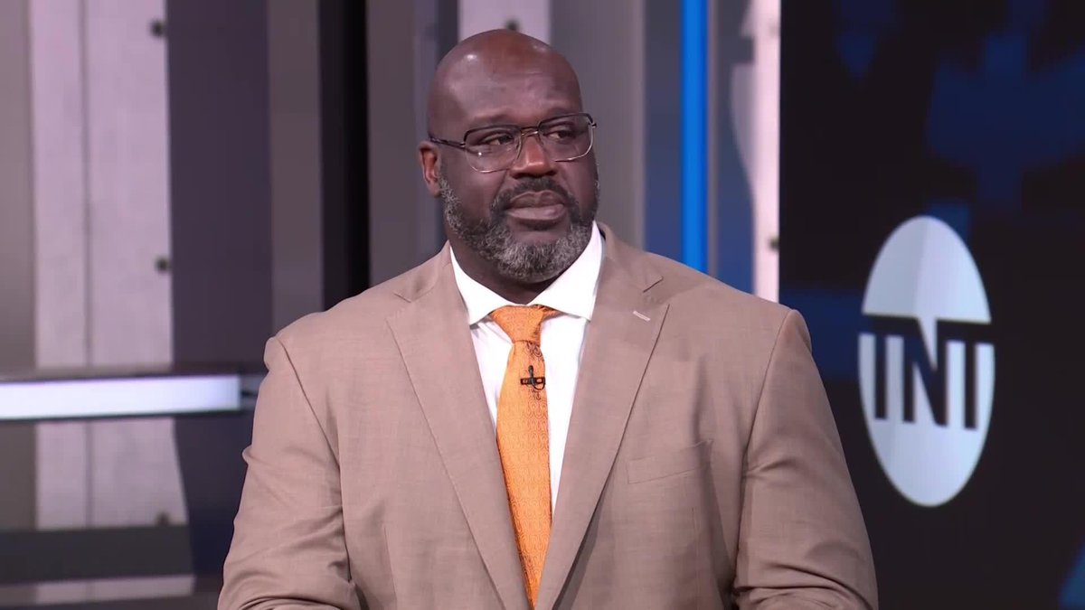 "Maybe he's starting to break down. He moves a lot for a 37 year-old." 🗣️ Shaq speculates on Steph's injury and the state of the Warriors