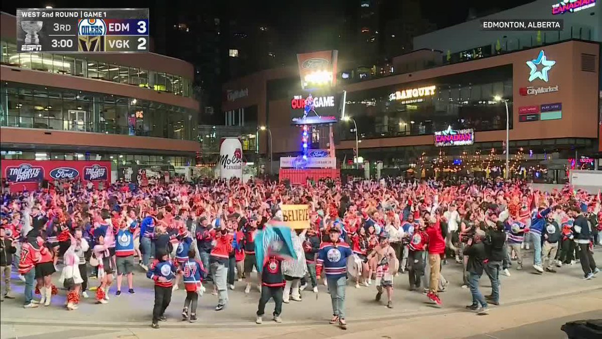 Zach Hyman gives Oilers the LEAD with 3 min left in regulation 🚨