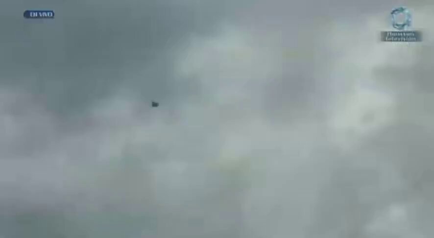 On March 2, 2025, a malfunctioning spherical UFO was recovered after striking a high-voltage power line in Buga, Colombia. Scientists conducted an X-ray examination and found that it was a sphere with a super-technological microsphere high-precision component structure. #UFO #UAP