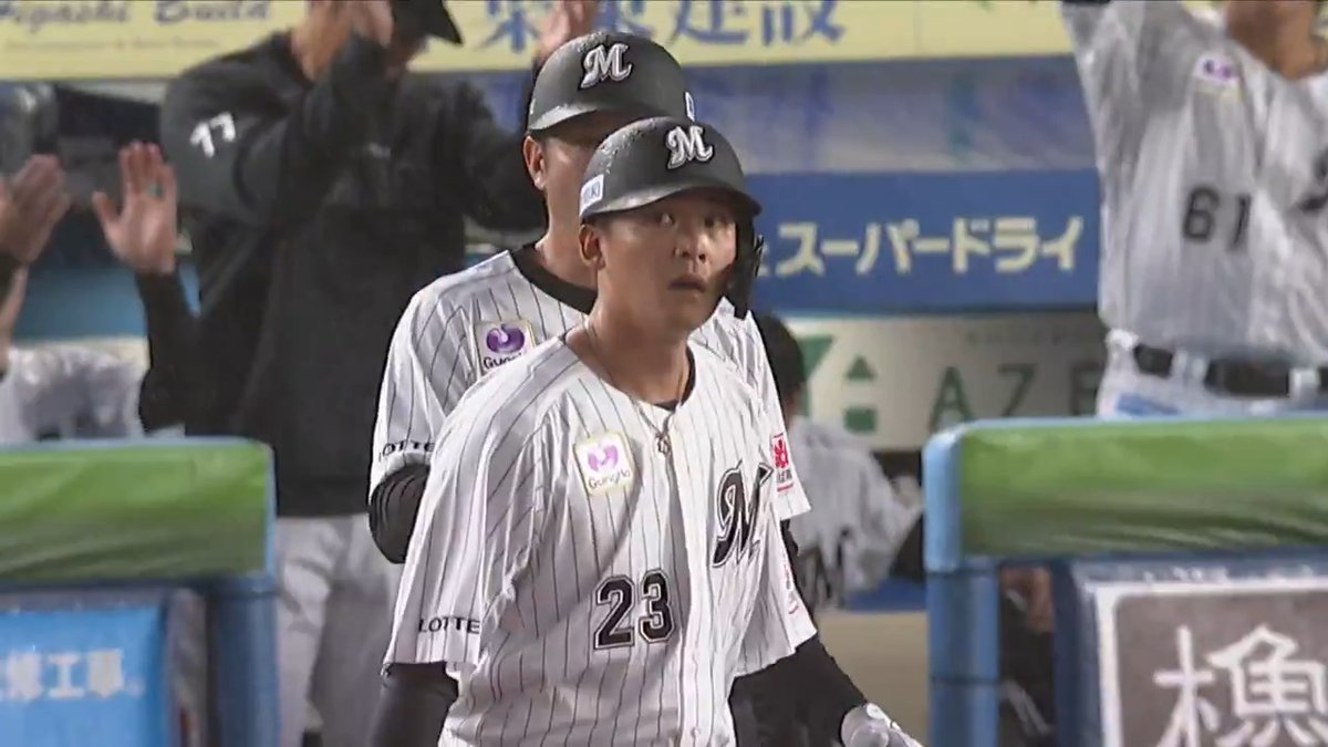昇格即スタメンで期待に応える！ 千葉ロッテ #石川慎吾 選手の先制タイムリーヒット👏 #chibalotte 👇ライブ配信はこちら