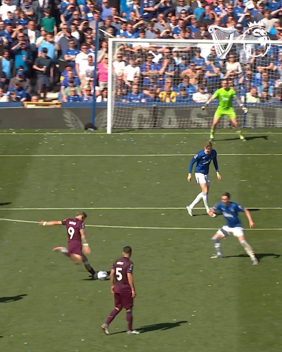 Stunning strikes from Matchweek 35 😯 Presented by Guinness