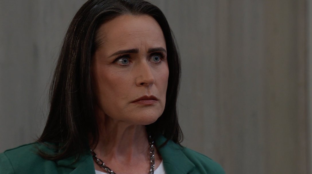 "Please tell me who Gio really is!" #GH