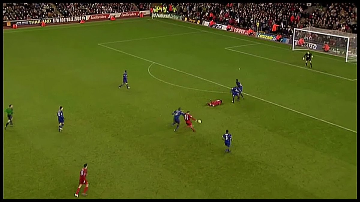 "MY GOODNESS! Where did that come from?" 🤯 Who remembers this injury-time winner from Neil Mellor for Liverpool against Arsenal? 😍