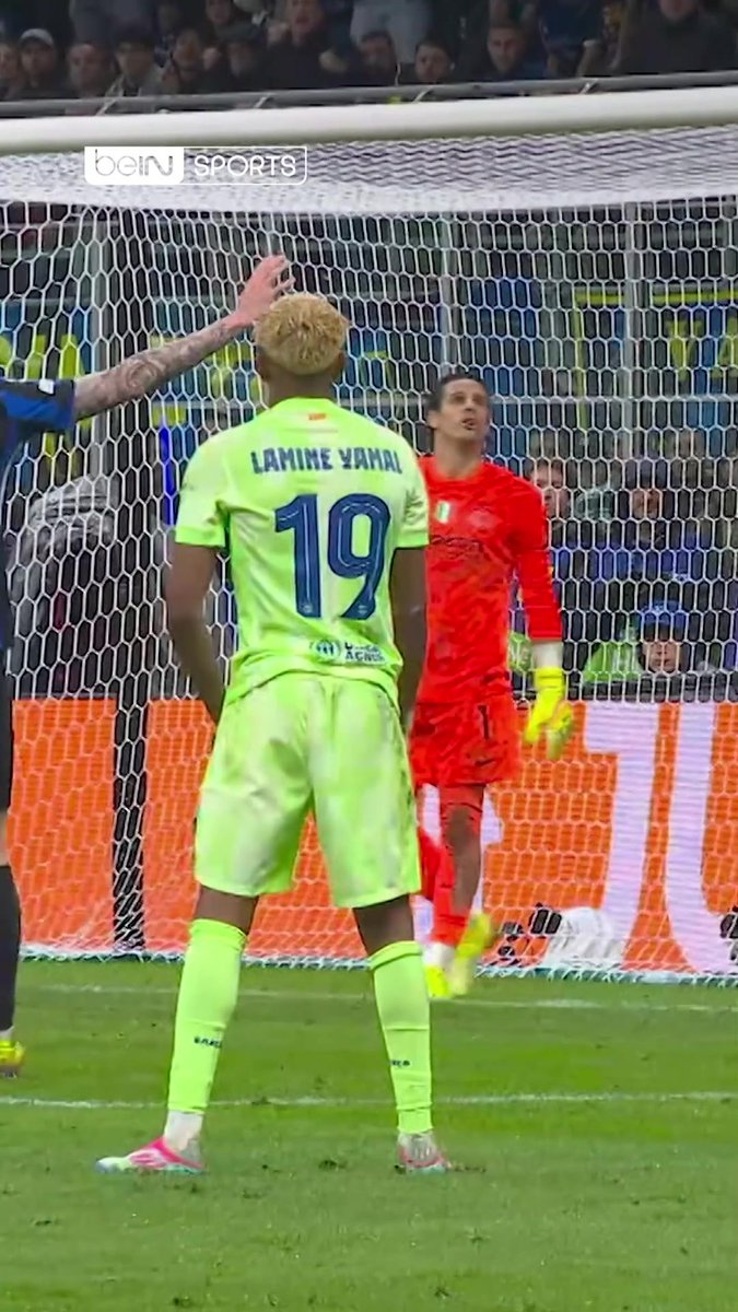 ماذا بينك و بين لامين جمال يا سومر ⚽️🧤 يان سومر تصدى لسبع تسديدات من بينهم 5 من لامين جمال 🔥 #دوري_أبطال_أوروبا #إنتر #برشلونة