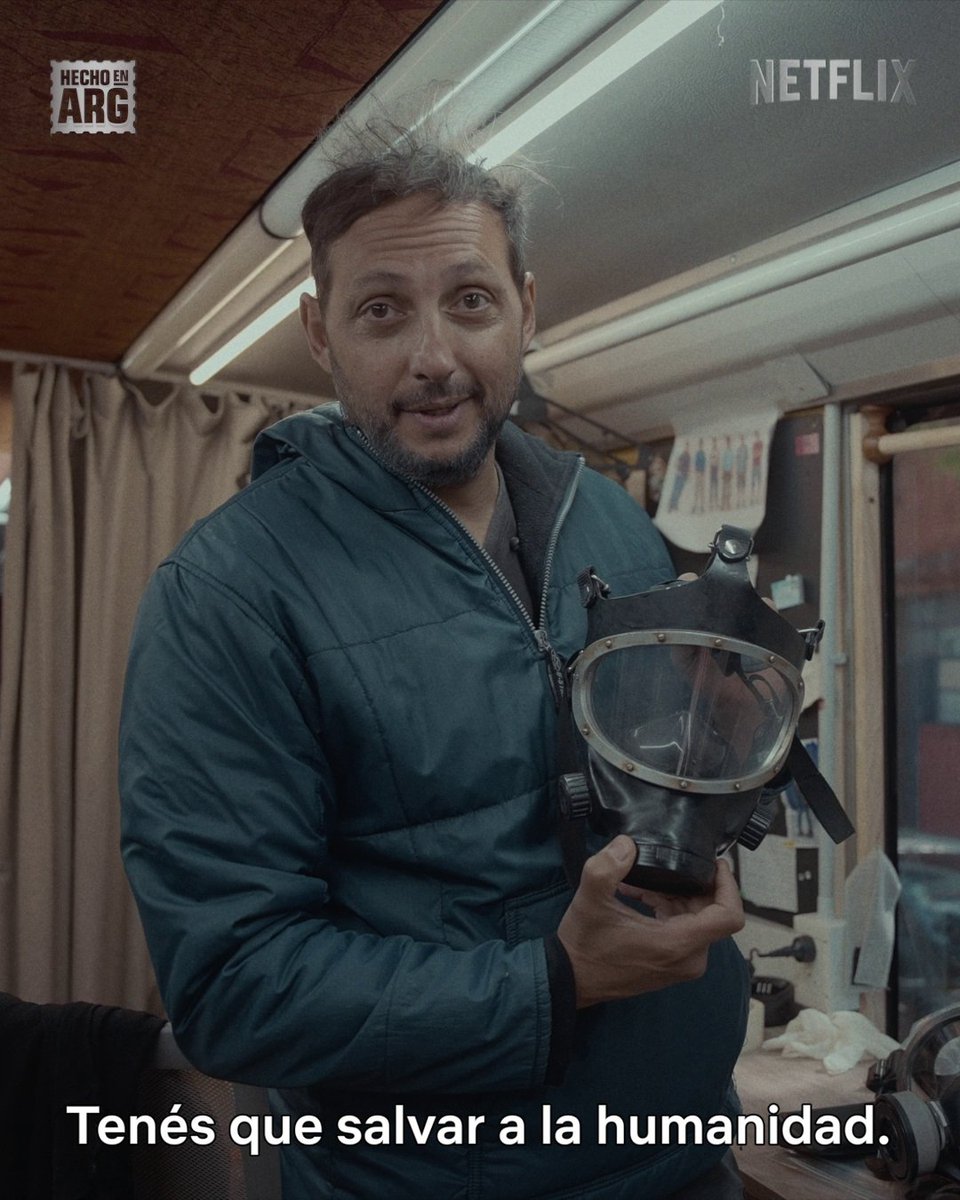 Si Ricardo Darín te dice que estás delicioso, vos confiá. Ariel Staltari nos hizo un recorrido por el set de El Eternauta en un día de rodaje 🎬