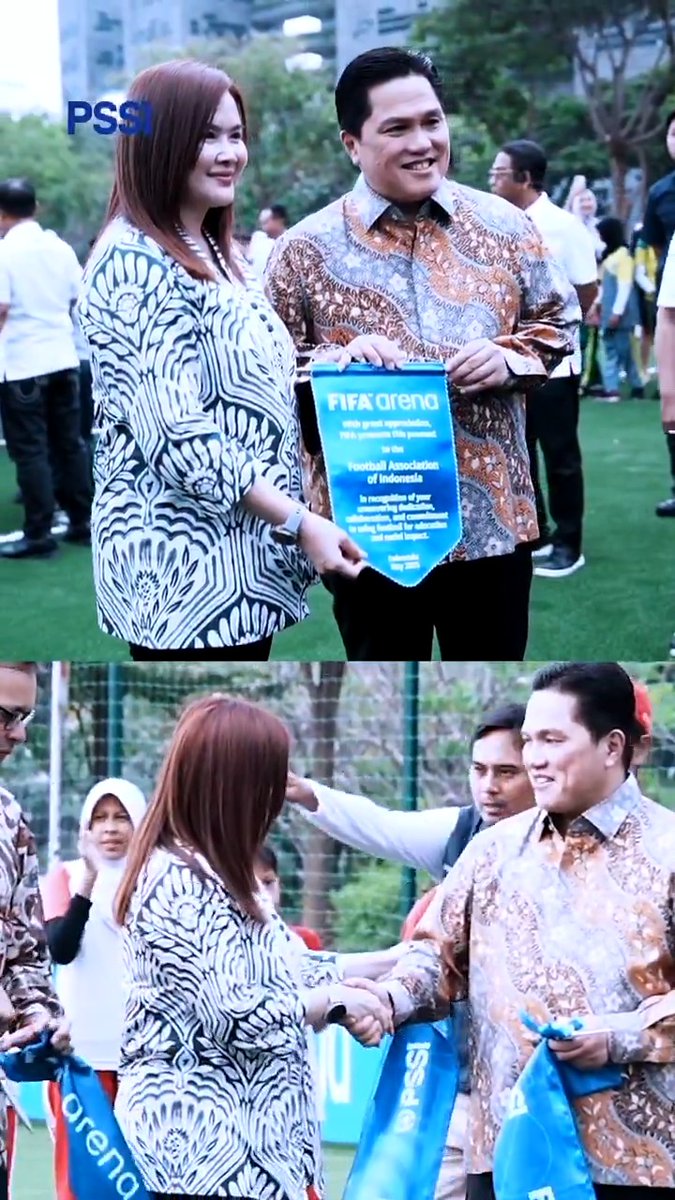 ⛳️ FIFA Arena Indonesia 🇮🇩 Lapangan Mini Soccer ini terletak di Kawasan Mandiri Wijayakusuma, Jakarta Barat. Infrastruktur yang dibangun berkat dukungan penuh dari FIFA ini terbuka untuk publik dan diharapkan dapat membantu mewujudkan mimpi dan cita-cita masa depan anak bangsa. Ayo datang. Mari bermain sepak bola! ⚽️ ‣ #PSSI