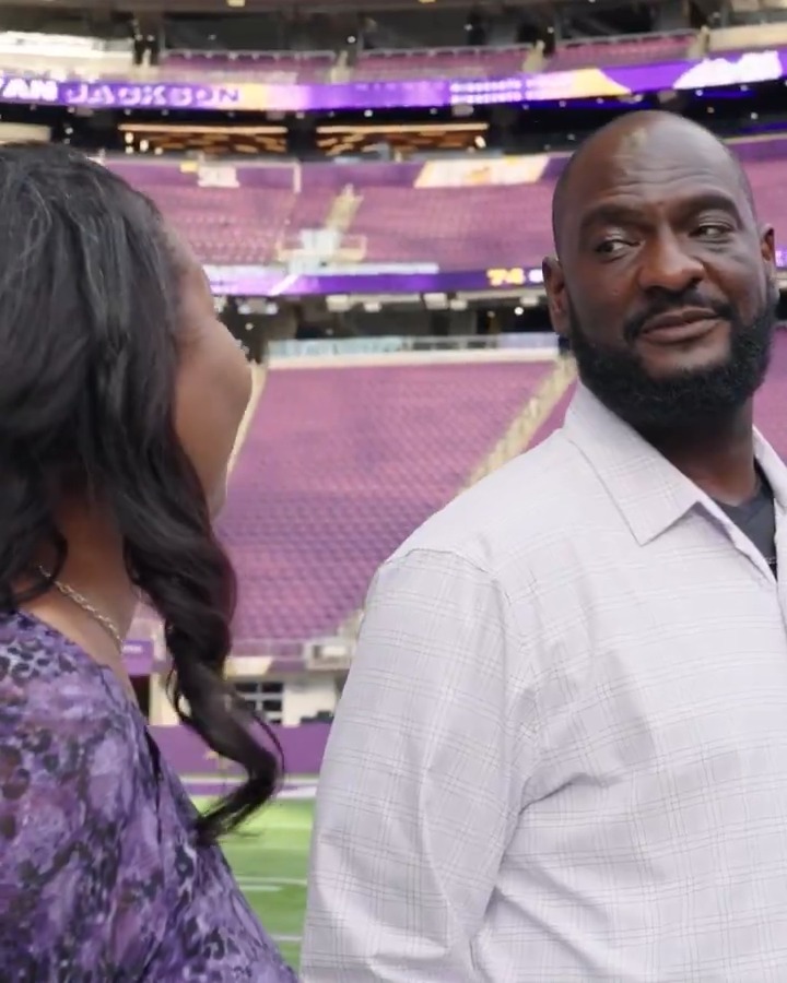 "This works. This totally works. He was supposed to be here." Donovan Jackson's parents' reactions are everything 💜💛 📺: