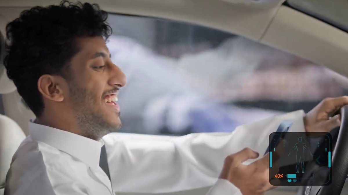 القيادة مسؤوليتك والرسالة تتأجل! 📵 خلك حريص لأن #بينك_وبينها_التزام