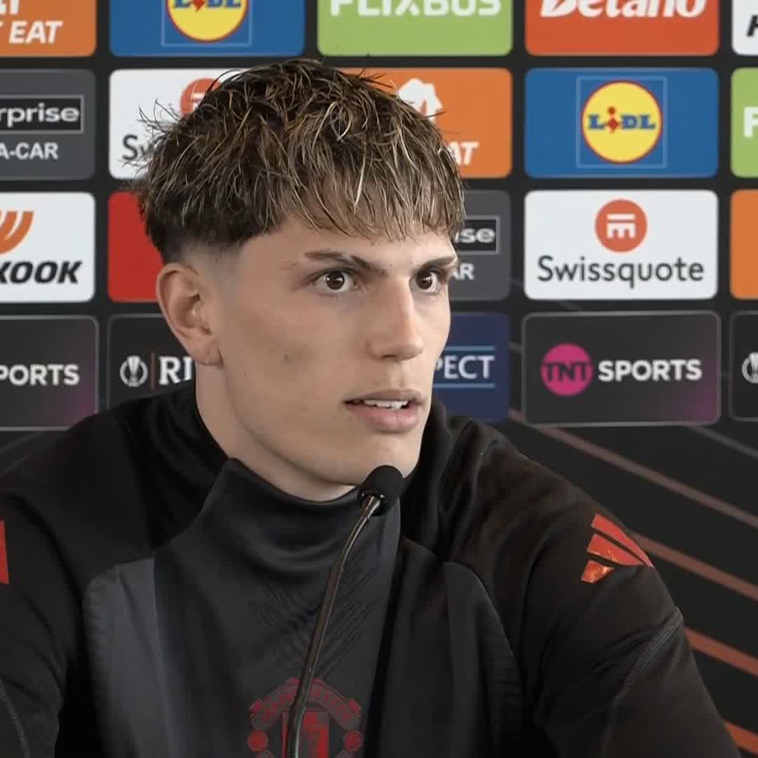 "I'm happy here" 😁 Alejandro Garnacho shuts down speculation around his future at Manchester United 🔴