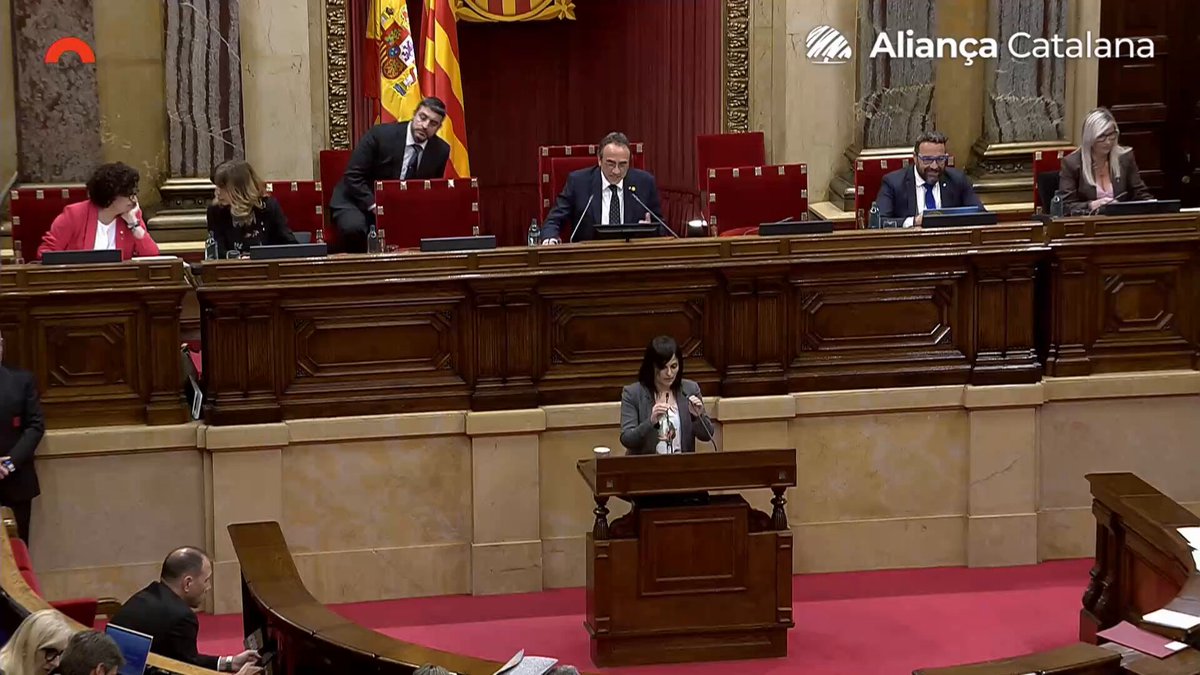 “Ja és curiós que vegin l’impacte negatiu a qui ve a gastar-se els estalvis a casa nostra i no vegin l'impacte negatiu del qui entra il·legalment al nostra país i pretén viure de subsidis.” 💙#SalvemCatalunya