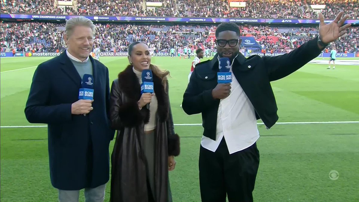 "The question should be why're answering the phone naked?" 😂 Big Meeks was left with more question after his FaceTime with Thierry 📱