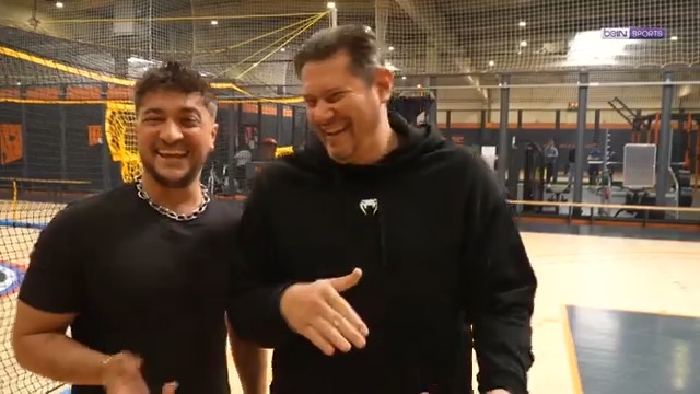 [📺LIVE] #SalonVIP ♿🤾 Notre coach vincent parisi fait découvrir le Home Ball Hand Fauteuil à Darko Bozovic !