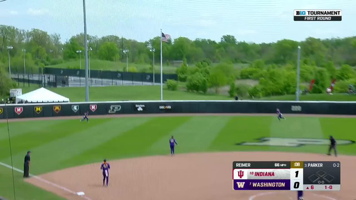 T6 | THAT BALL IS CRUSHED. 💣 Avery Parker | #IUSoftball