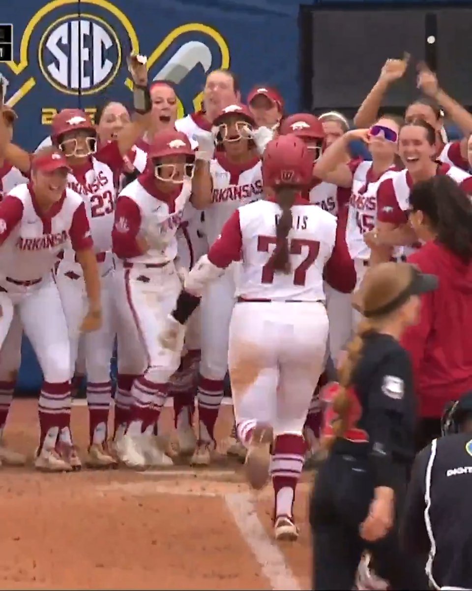 THE LEGEND OF BRI ELLIS GROWS. 🚨 A WALK-OFF GRAND SLAM ON HER FIRST SWING OF THE DAY! Arkansas Softball x #SECTourney / SEC Network
