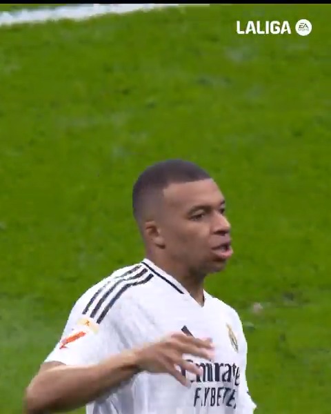 ⚡🌟🤍 Kylian Mbappé es imparable. #LALIGAHighlights | #DesenlaceLALIGA